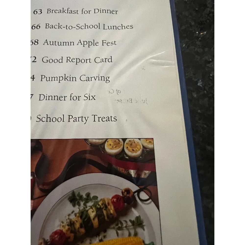 The Pampered Chef Food Family Friends Cookbook Recipes Occasions‎ Vintage 1995